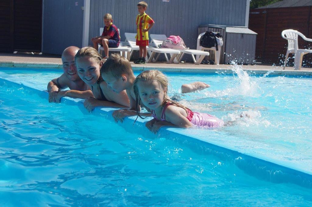 Tornby Strand Camping Cottages Hirtshals Exteriör bild